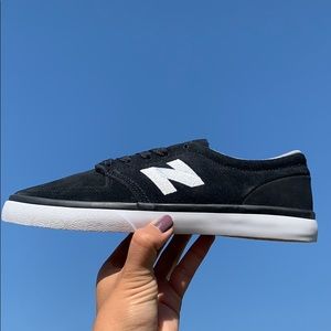 New Balance NM345BW